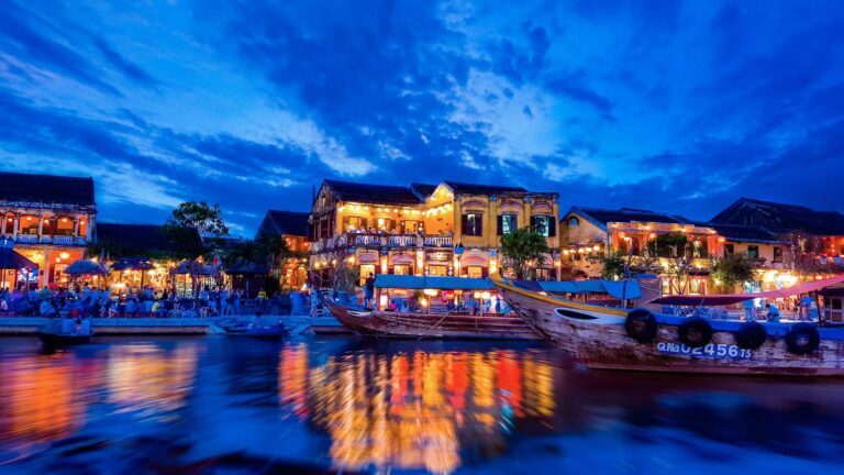 Mediterranean restaurants on the water